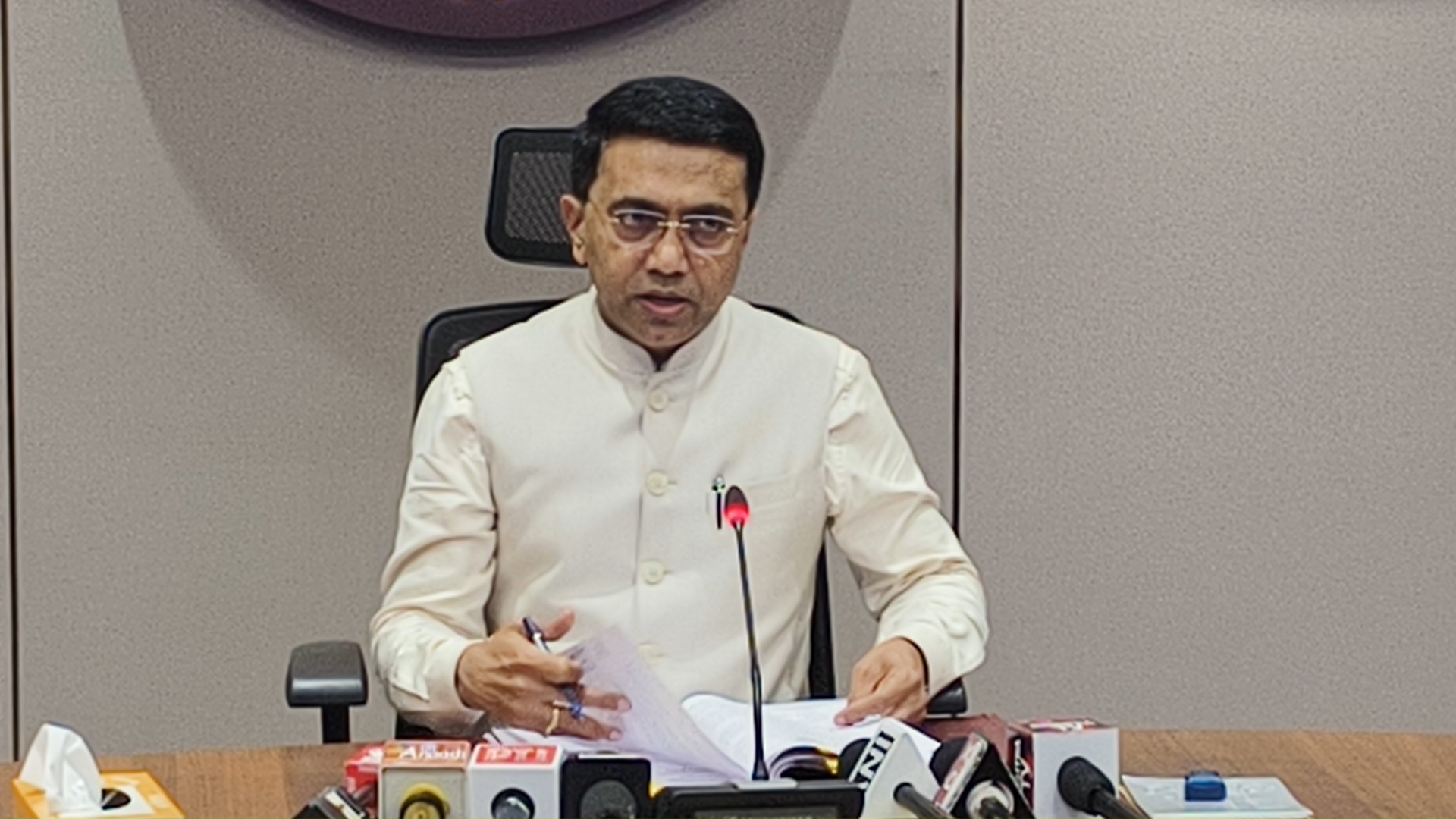 CM: BJP Leaders Serve People, Not Personal Gain; Welfare Schemes Continue..