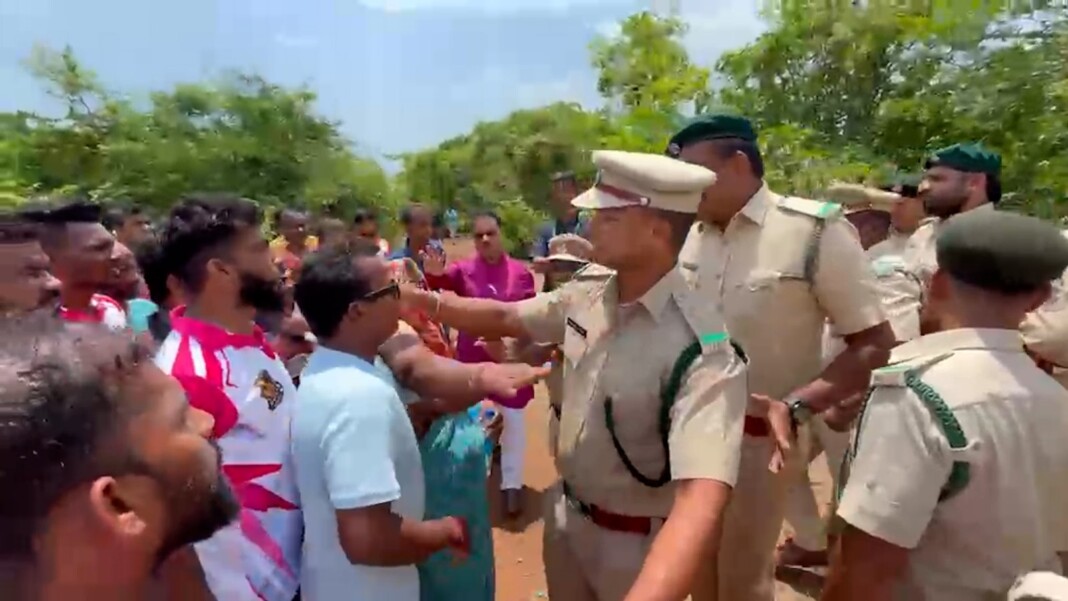 Villagers, Forest Officials Face Off Over Iron Ore Movement in Sanguem
